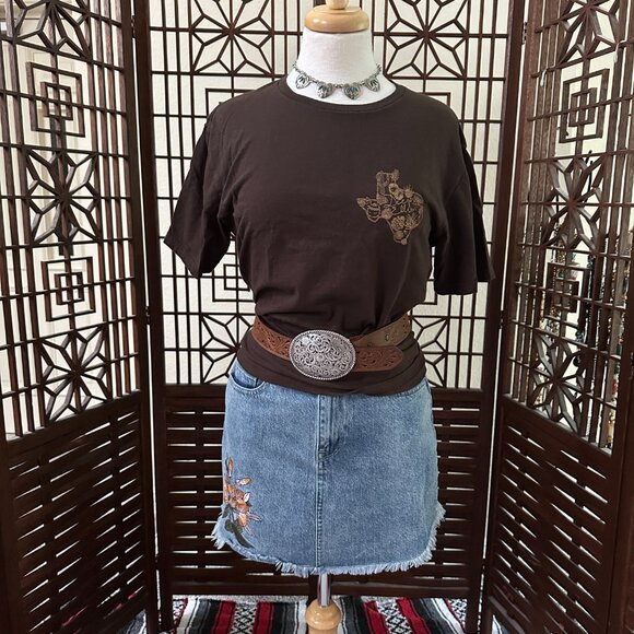 Lot of 3 Texas Themed Women's T shirts Longhorns Rangers Deep Ellum M/L - Picture 3 of 11